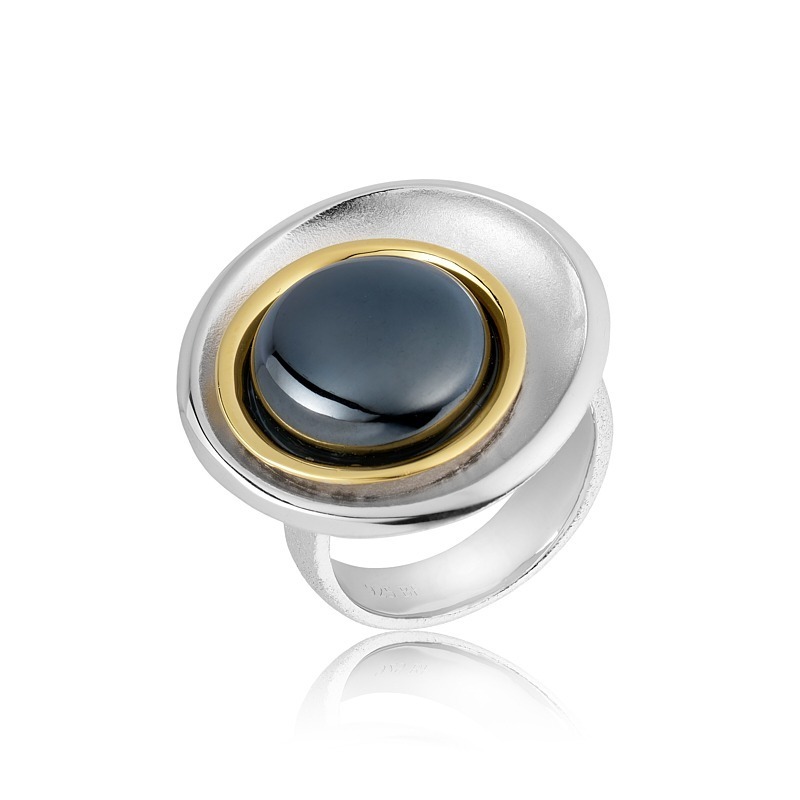 Sølvring med Forgyldt Pynt og Hæmatit - Fantastisk Tilbud!